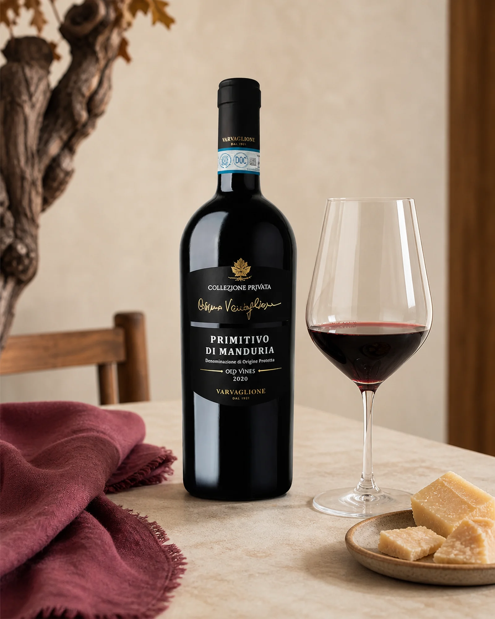 Varvaglione Collezione Privata Cosimo Varvaglione Primitivo di Manduria DOP 2020 — красное вино семейной коллекции из старых лоз, урожай 2020