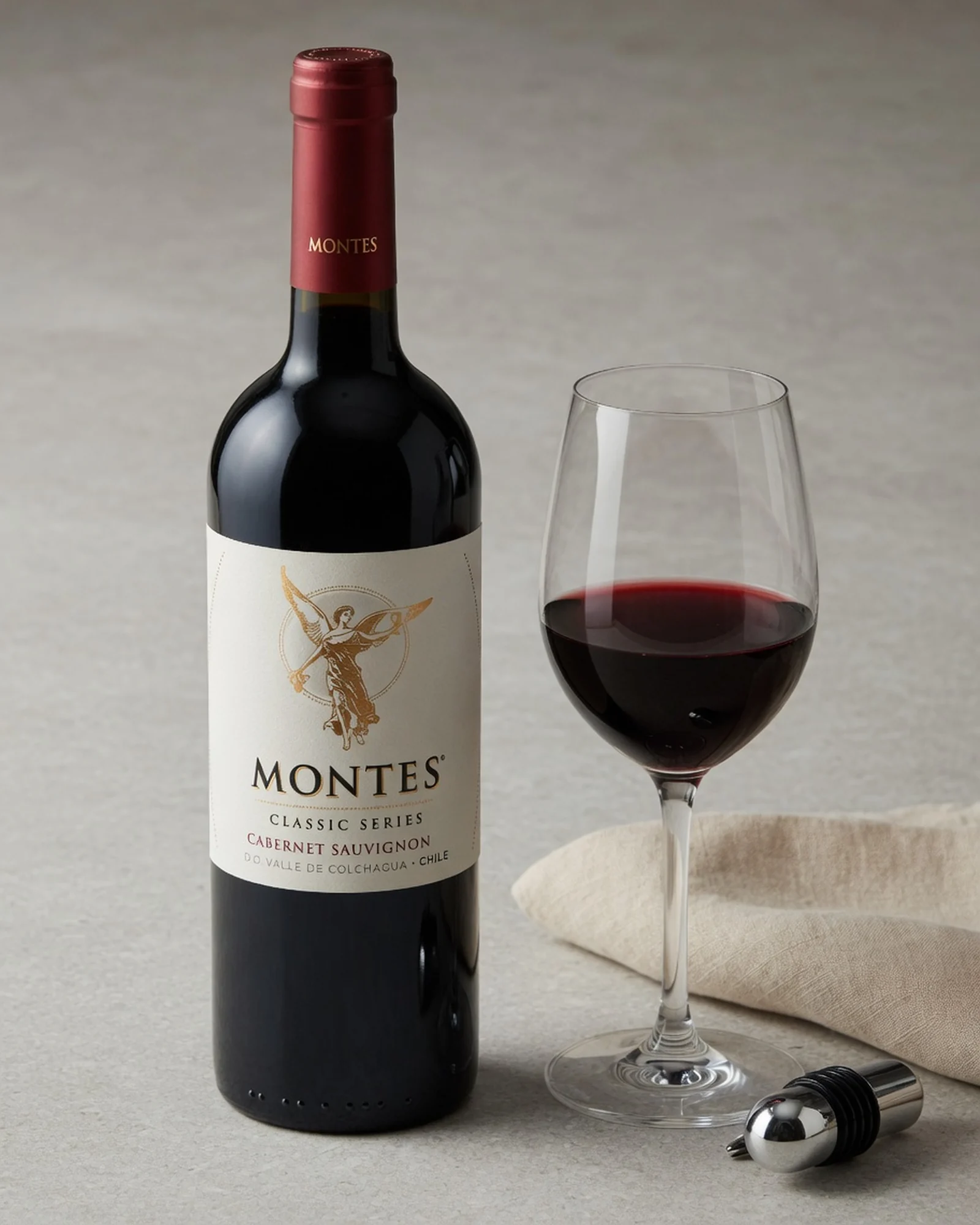 Montes Classic Cabernet Sauvignon — каберне совиньон линейки Classic чилийского хозяйства Montes