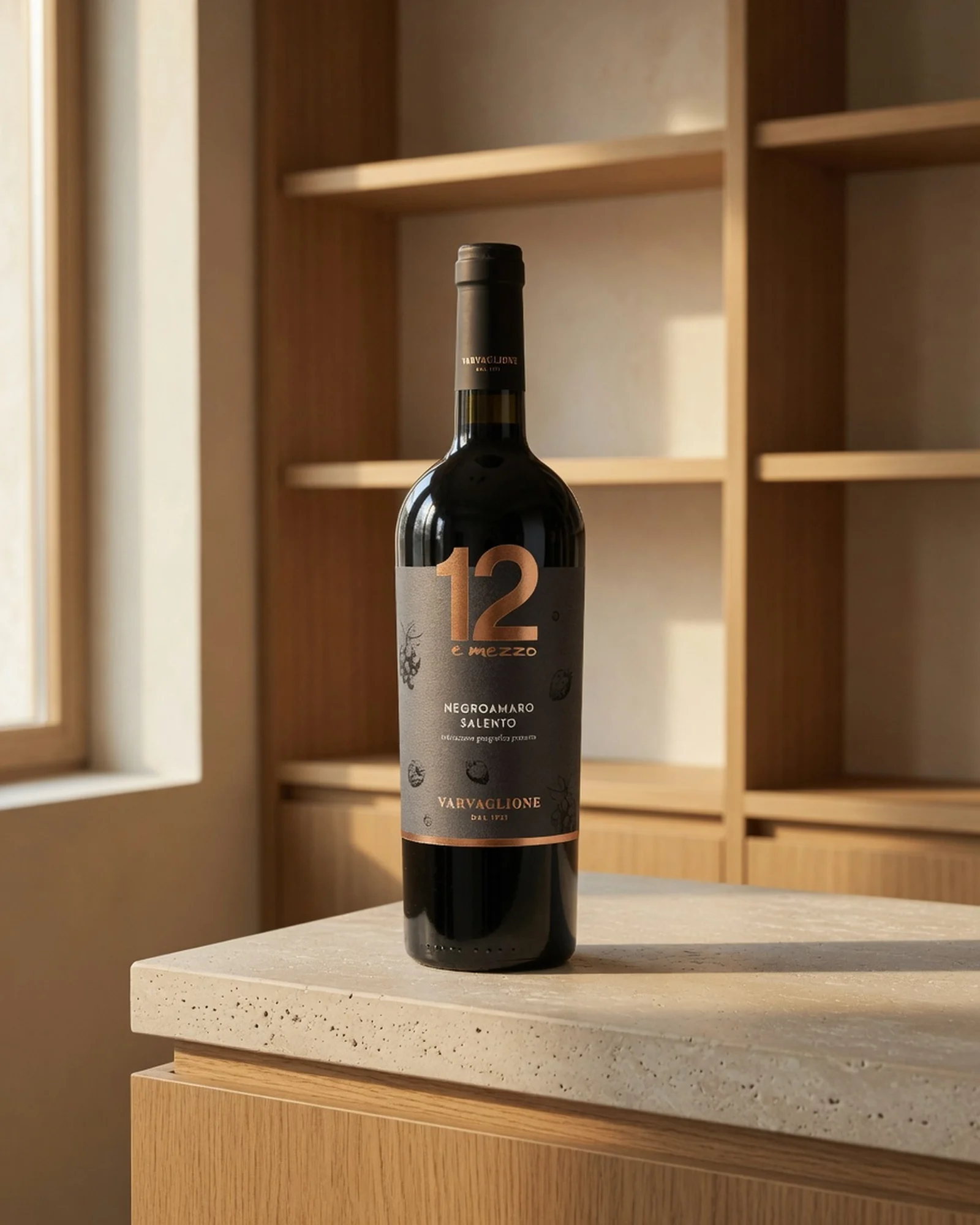 Varvaglione 12 e Mezzo Negroamaro Salento 2021 — красное негроамаро Саленто IGP урожая 2021, линейка 12 e Mezzo, Varvaglione
