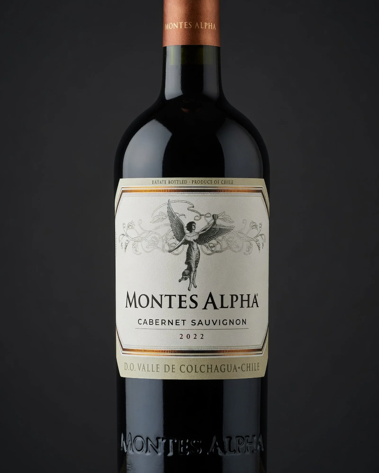 Montes Alpha Cabernet Sauvignon — чилийское красное вино линейки Alpha из долины Кольчагуа