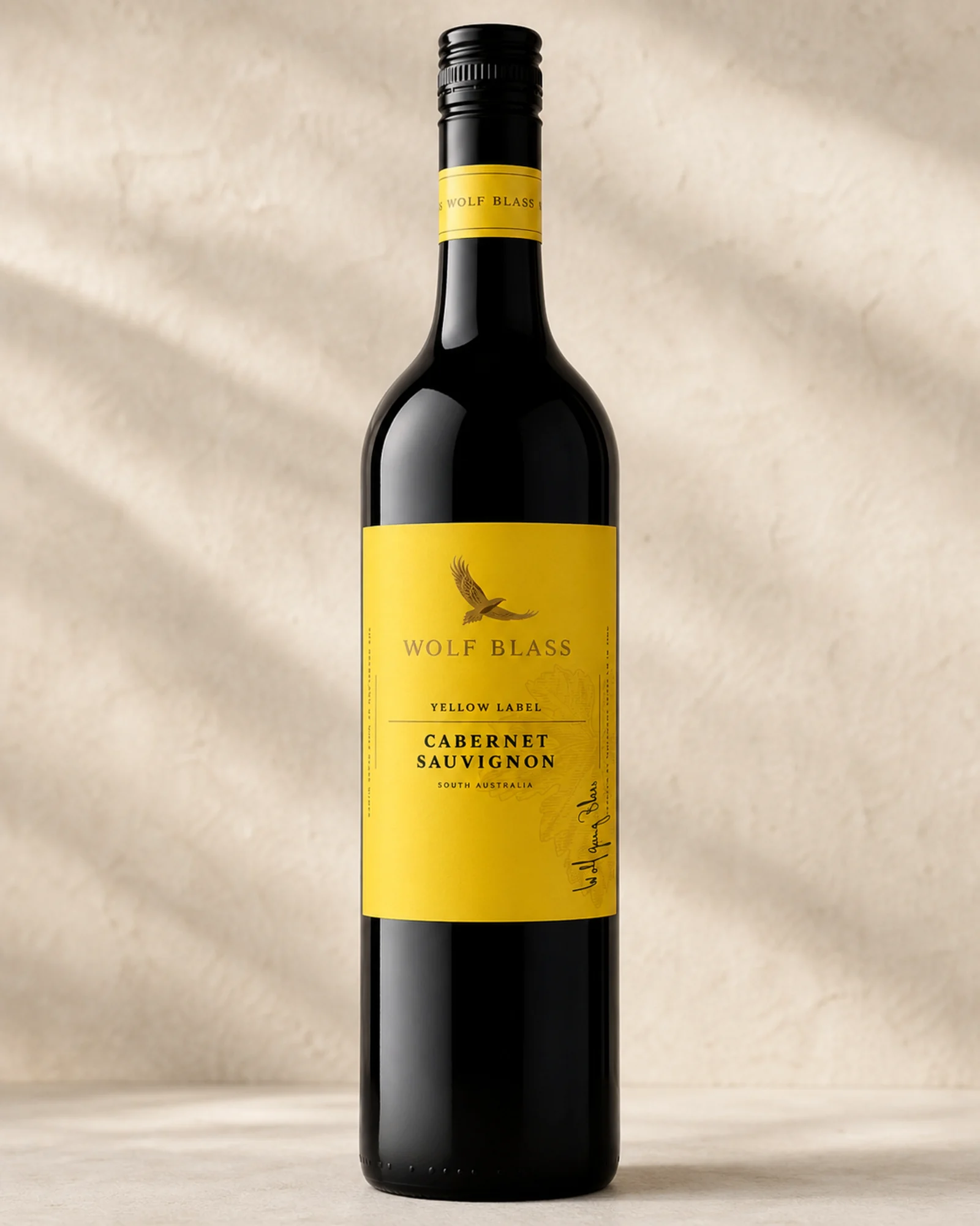 Wolf Blass Yellow Label Cabernet Sauvignon 2019 — австралийское красное каберне совиньон линейки Yellow Label, винтаж 2019