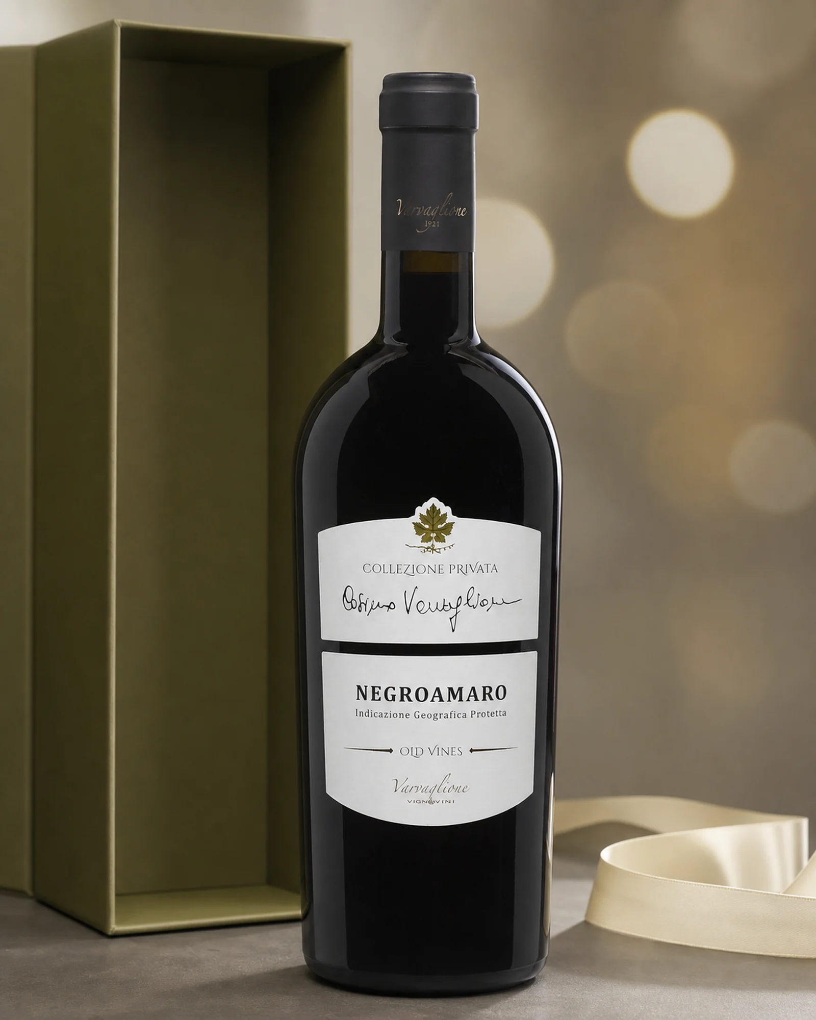 Varvaglione Collezione Privata Negroamaro Salento 2020 — красное вино негроамаро из Саленто, частная коллекция Varvaglione