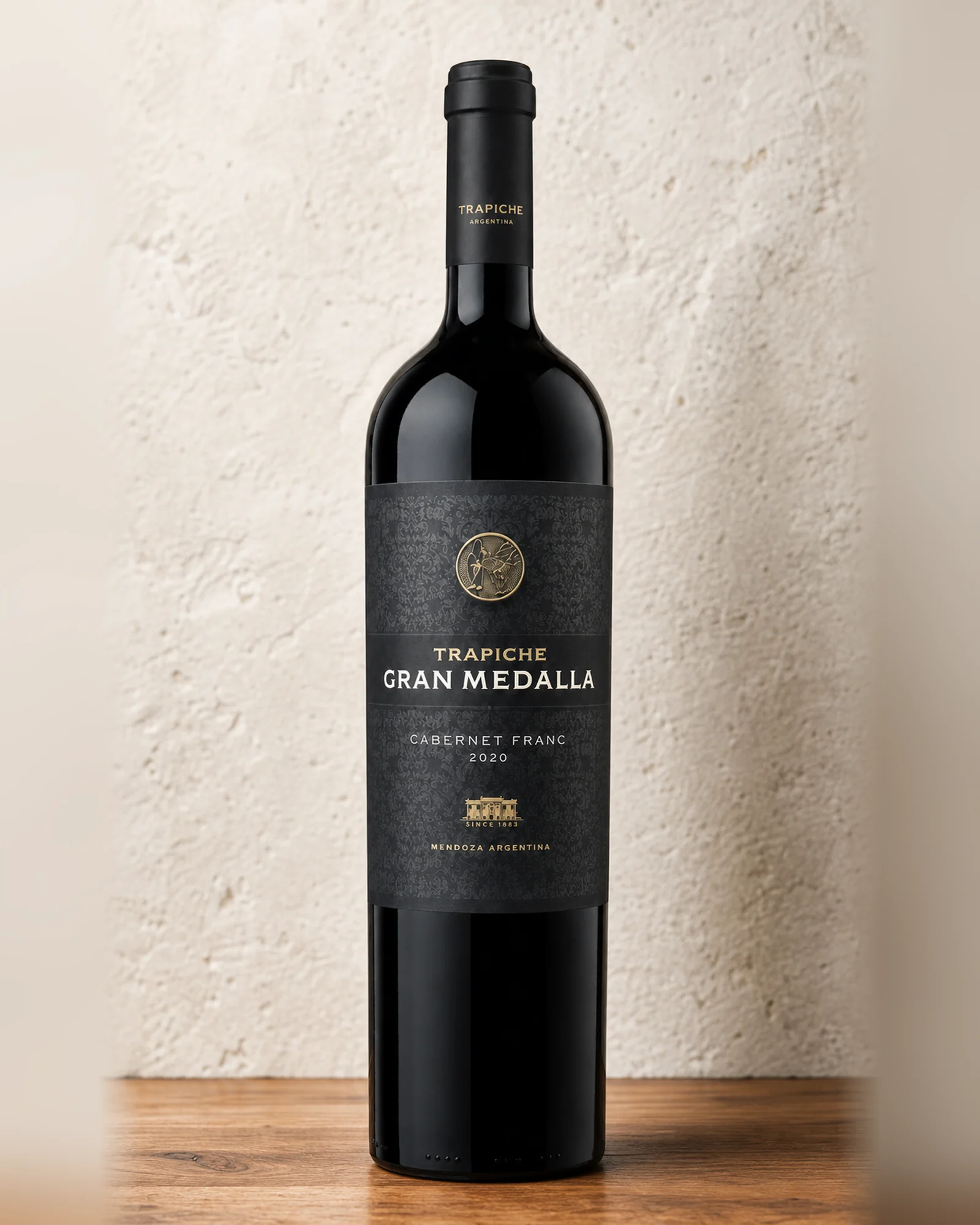 Trapiche Gran Medalla Cabernet Franc 2020 — красное аргентинское вино урожая 2020 года из линейки Grand Medalla