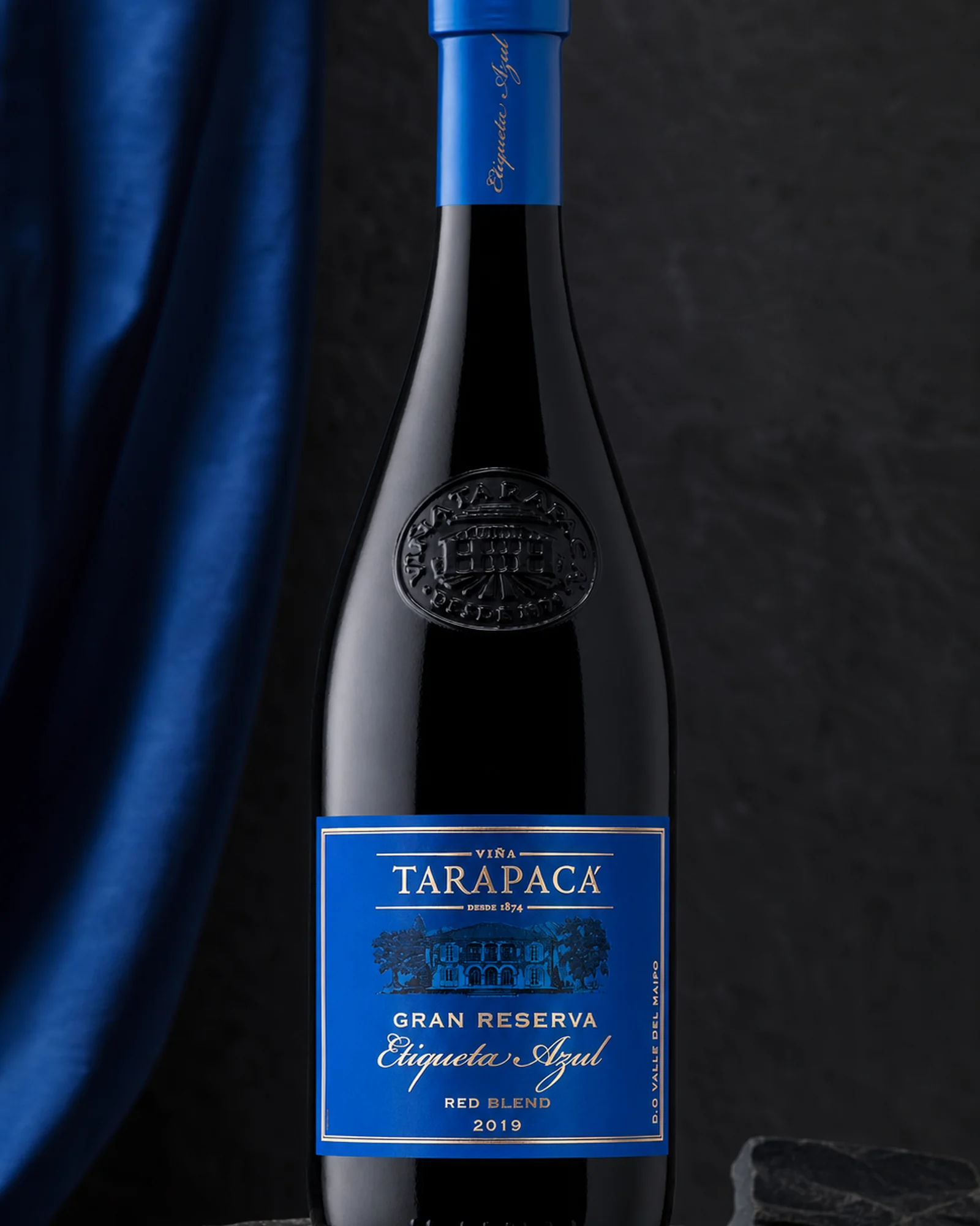 Viña Tarapacá Gran Reserva Etiqueta Azul Red Blend 2019 — красный бленд гран резерва «синяя этикетка»