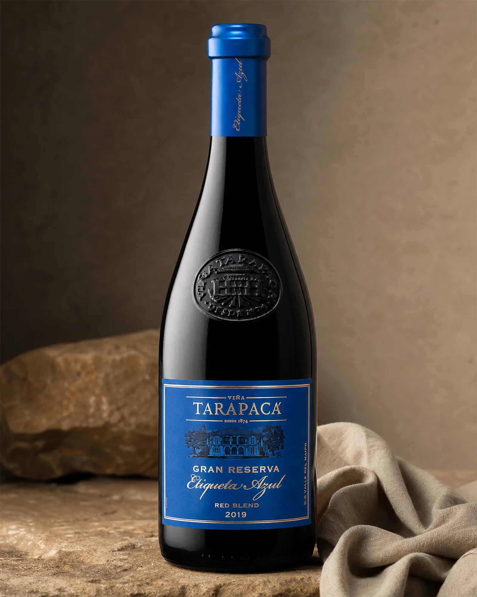 Viña Tarapacá Gran Reserva Etiqueta Azul Red Blend 2019 — красный бленд гран резерва «синяя этикетка»