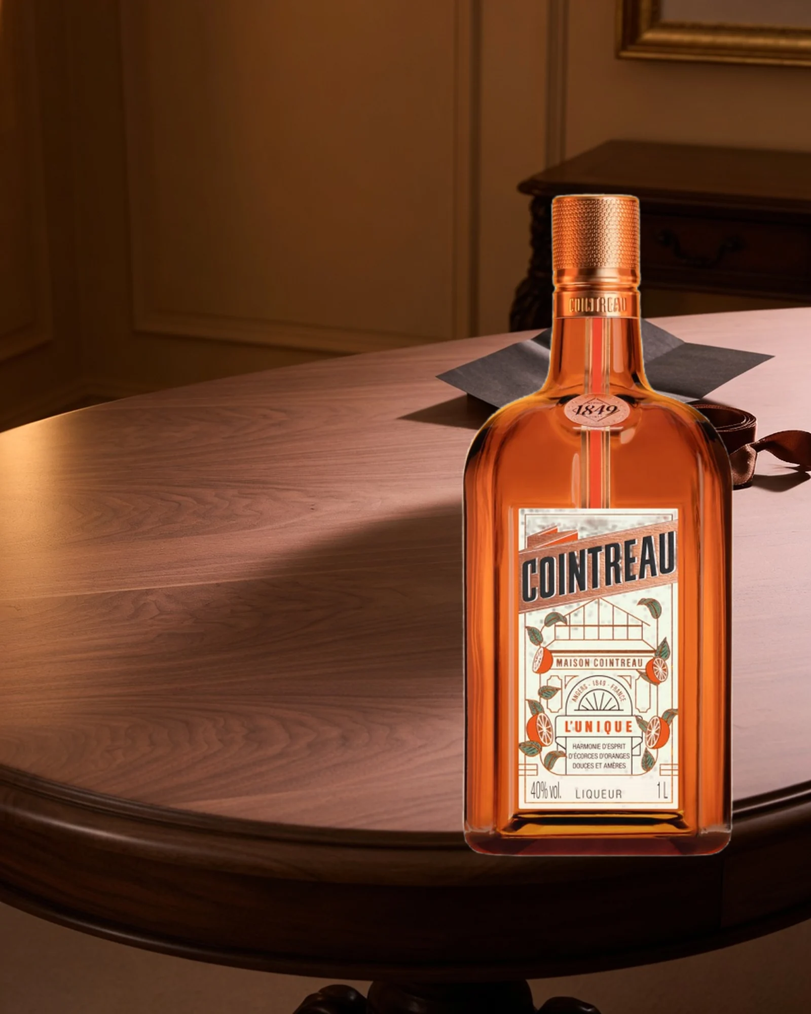 Cointreau — апельсиновый ликёр из Анже