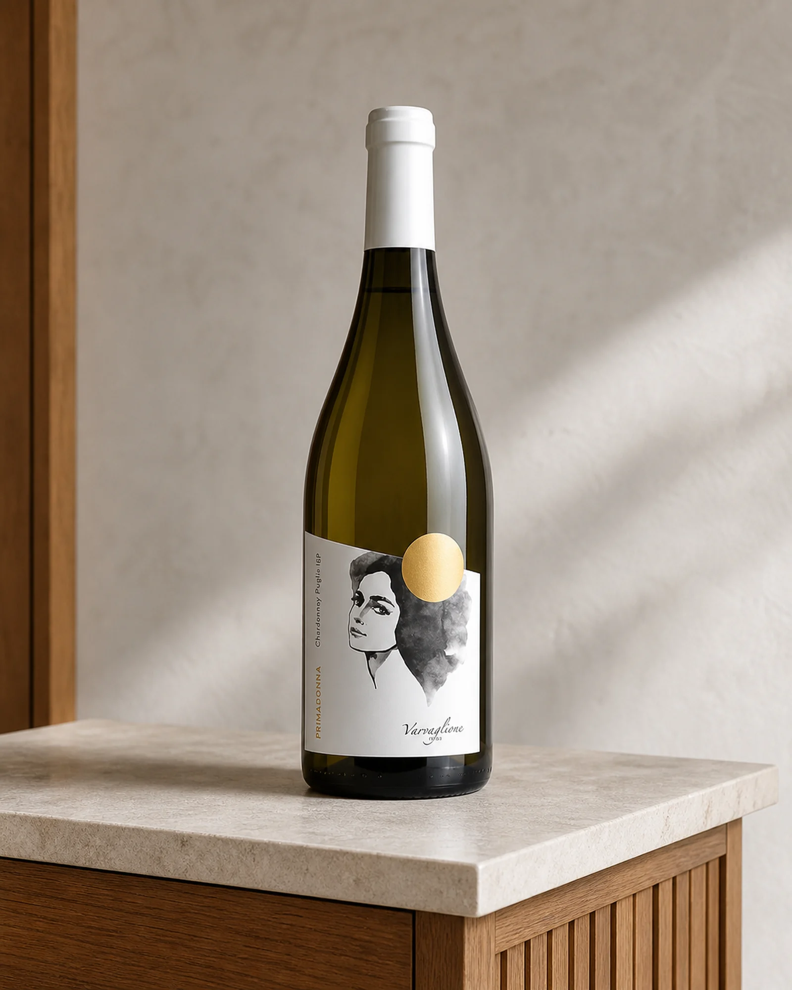 Varvaglione Primadonna Chardonnay Puglia 2022 — сухое белое шардоне IGP Puglia линейки Primadonna