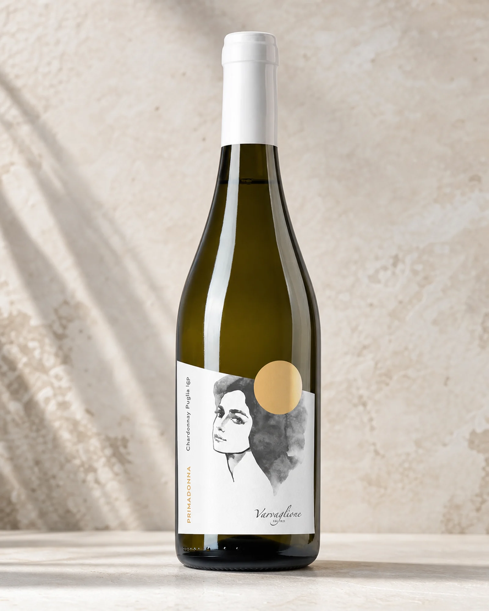 Varvaglione Primadonna Chardonnay Puglia 2022 — сухое белое шардоне IGP Puglia линейки Primadonna