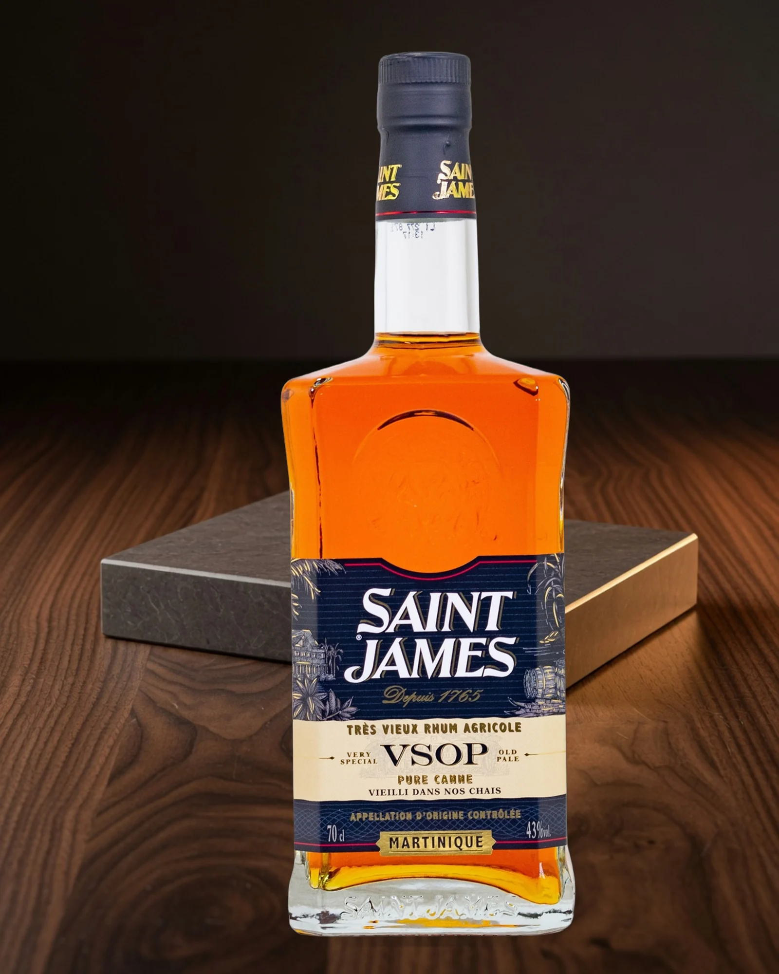 Saint James VSOP — выдержанный сельскохозяйственный ром Saint James VSOP