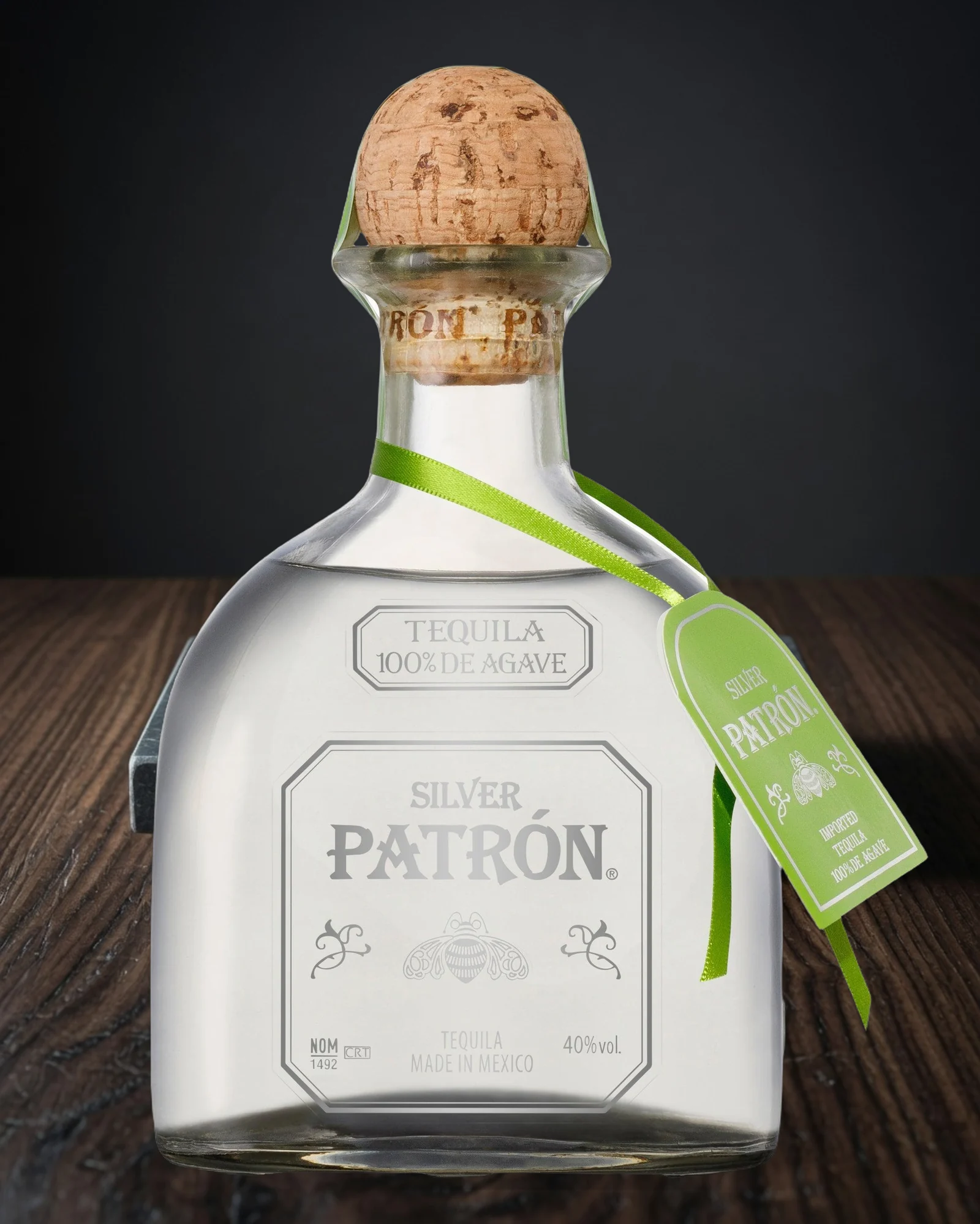 Patrón Silver — серебряная текила бренда Patrón