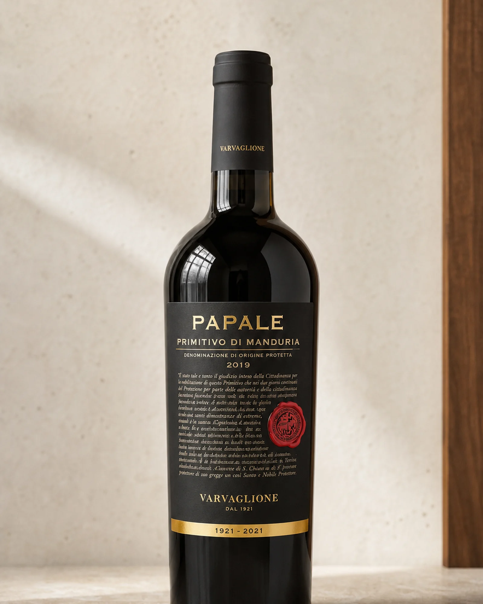 Varvaglione Papale Linea Oro Primitivo di Manduria 2019 — красное Primitivo di Manduria DOP линейки Papale Linea Oro