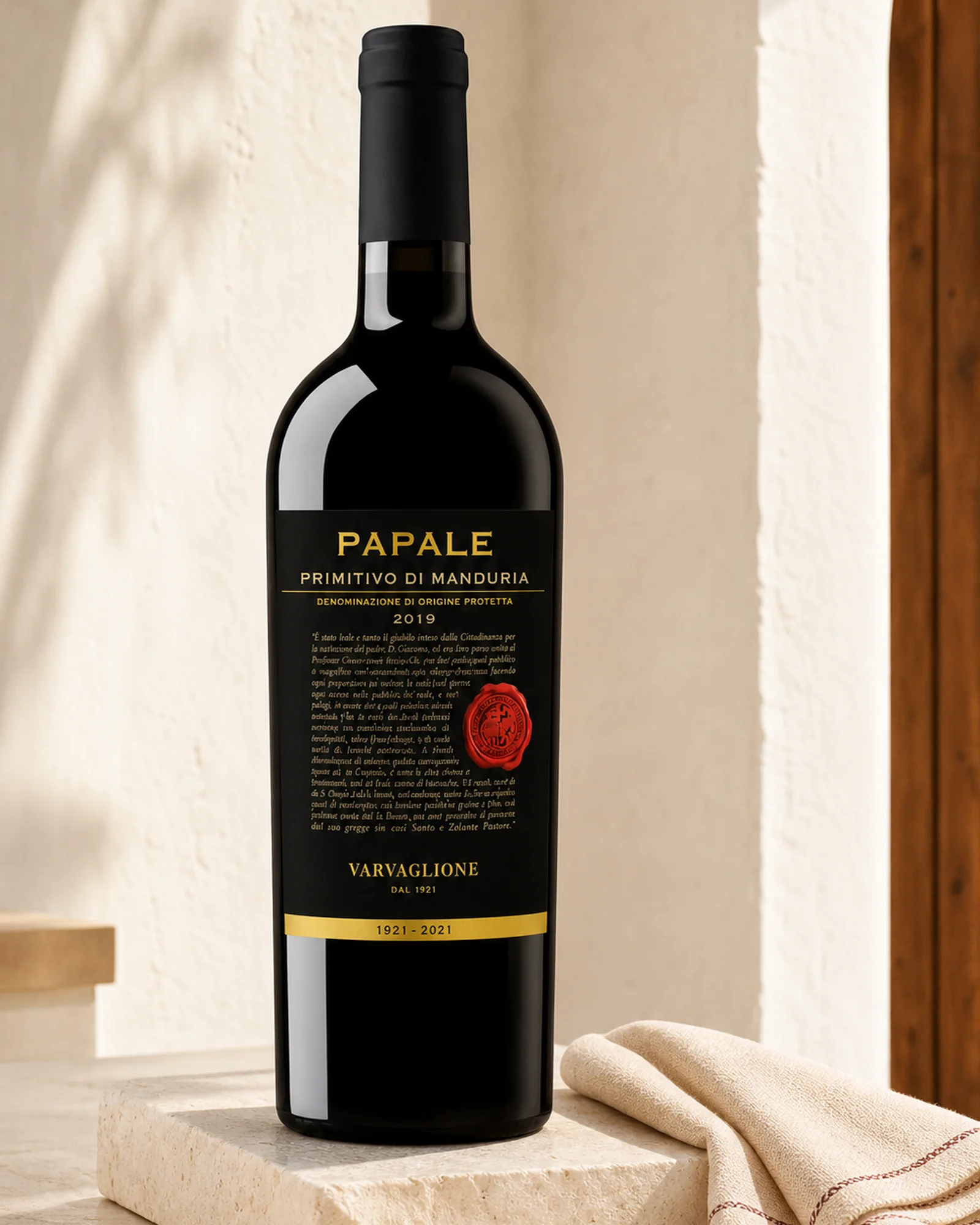 Varvaglione Papale Linea Oro Primitivo di Manduria 2019 — красное Primitivo di Manduria DOP линейки Papale Linea Oro