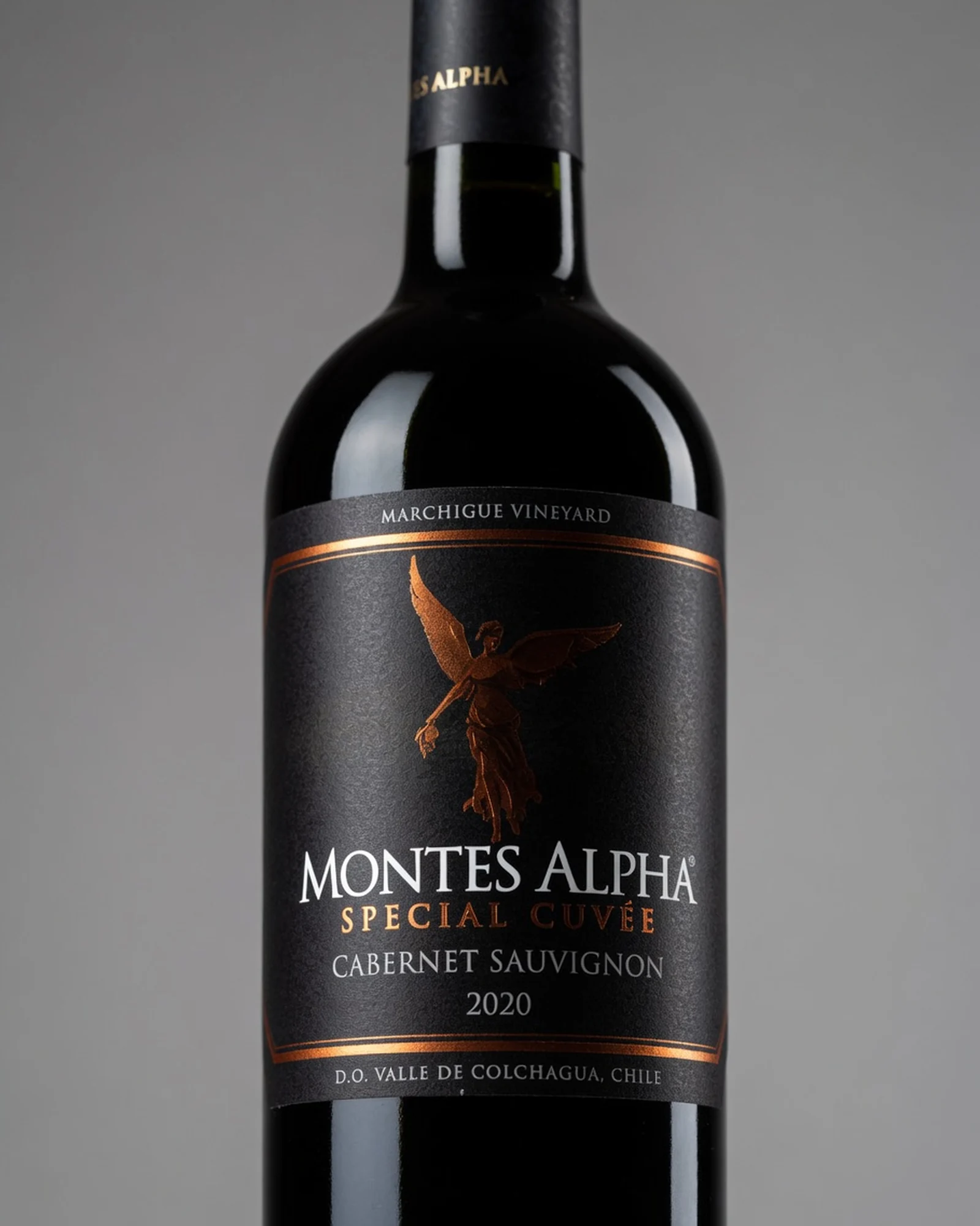 Montes Alpha Special Cuvée Cabernet Sauvignon 2020 — чилийское каберне совиньон линейки Alpha Special Cuvée