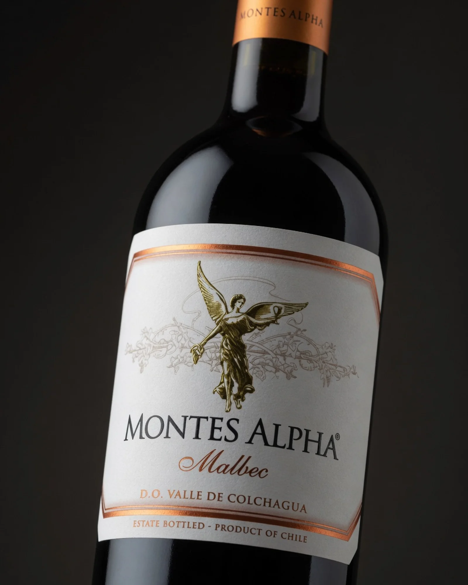 Montes Alpha Malbec — чилийское красное вино линейки Alpha