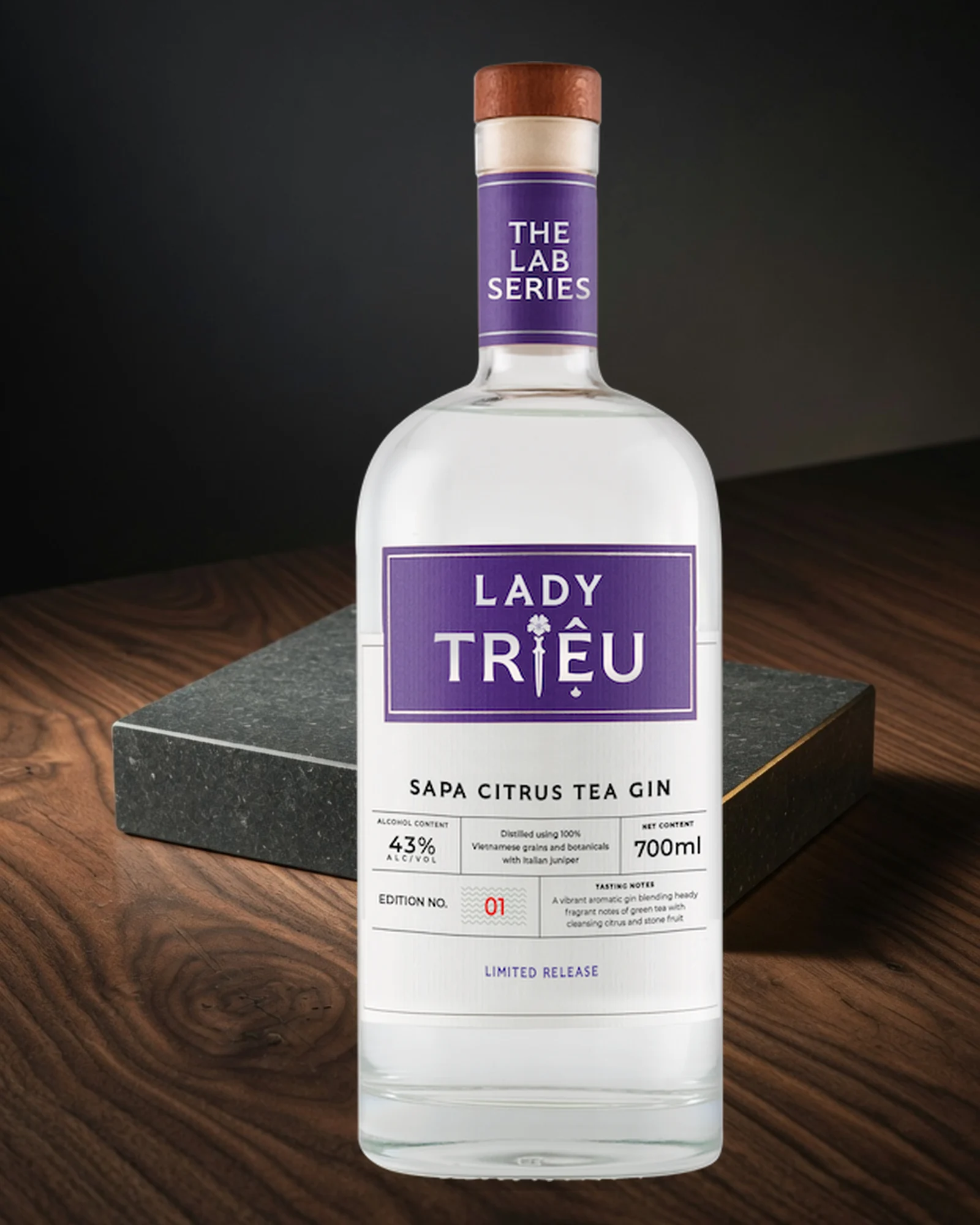 Lady Triệu Sapa Citrus Tea Gin — вьетнамский джин с цитрусовым чаем из Сапы