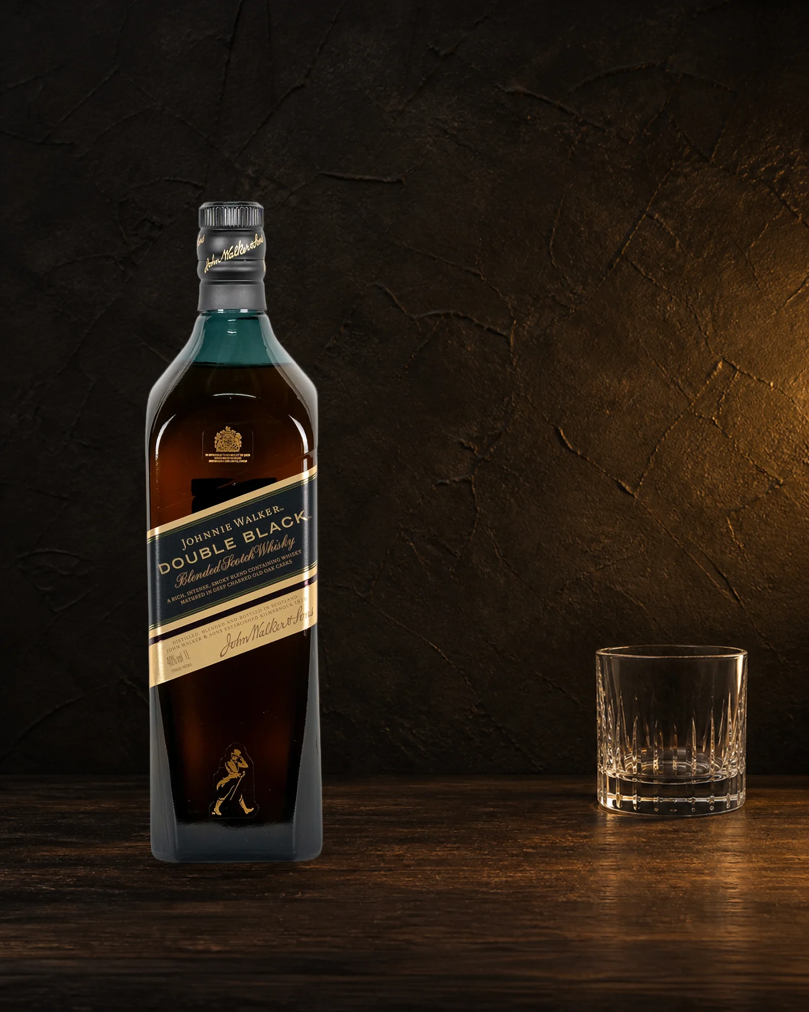 Johnnie Walker Double Black — купажированный шотландский виски Johnnie Walker Double Black