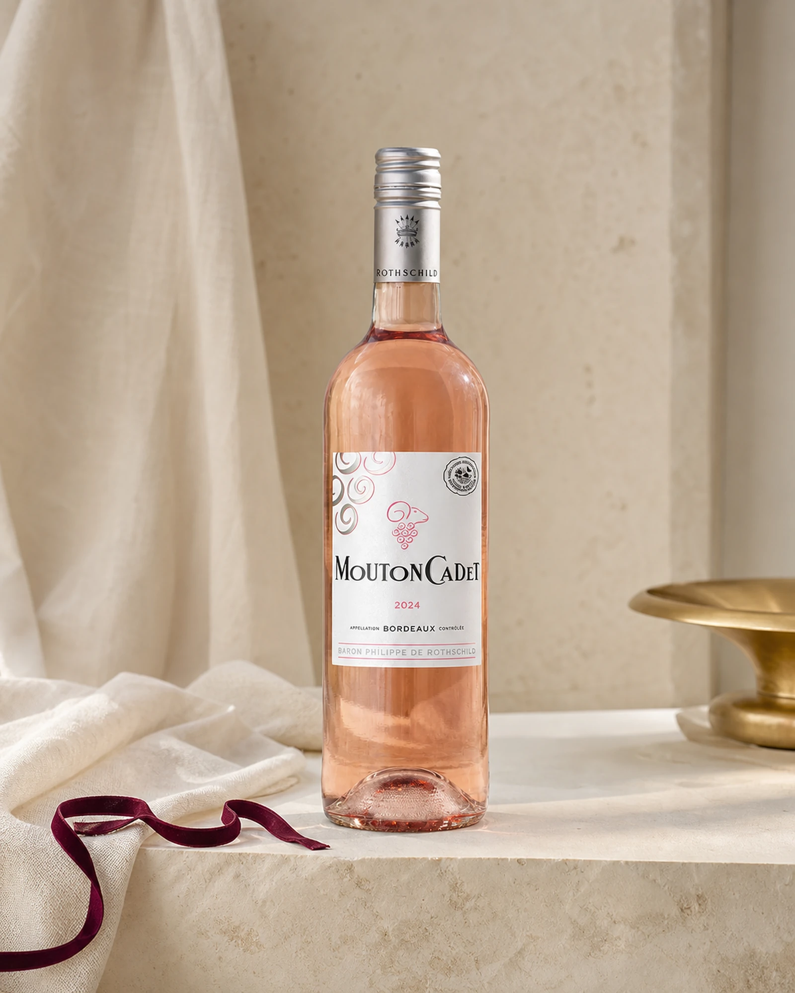Mouton Cadet Rosé 2024 — розовое бордоское вино Baron Philippe de Rothschild
