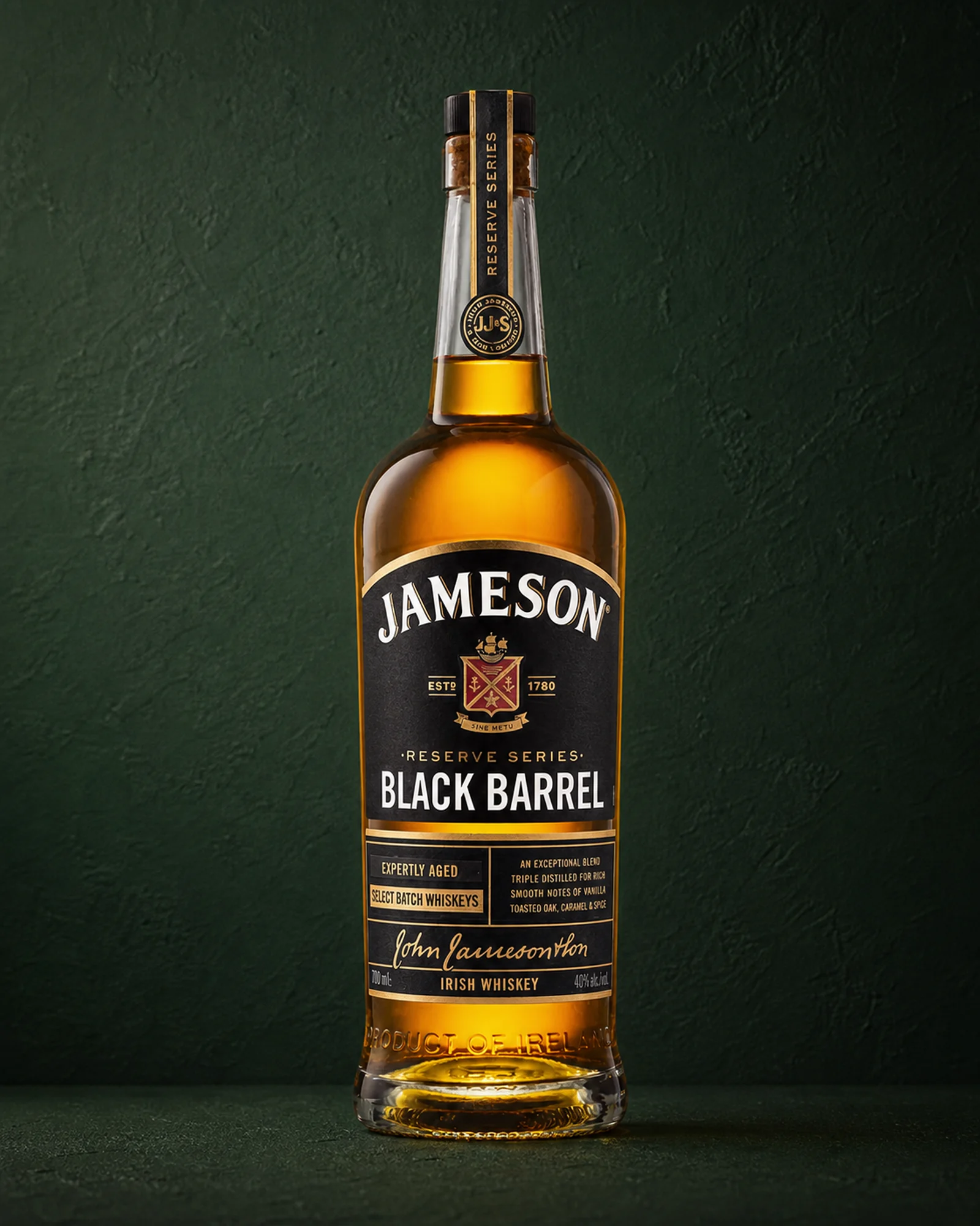 Jameson Black Barrel — ирландский купажированный виски с выдержкой в дважды обугленных бочках