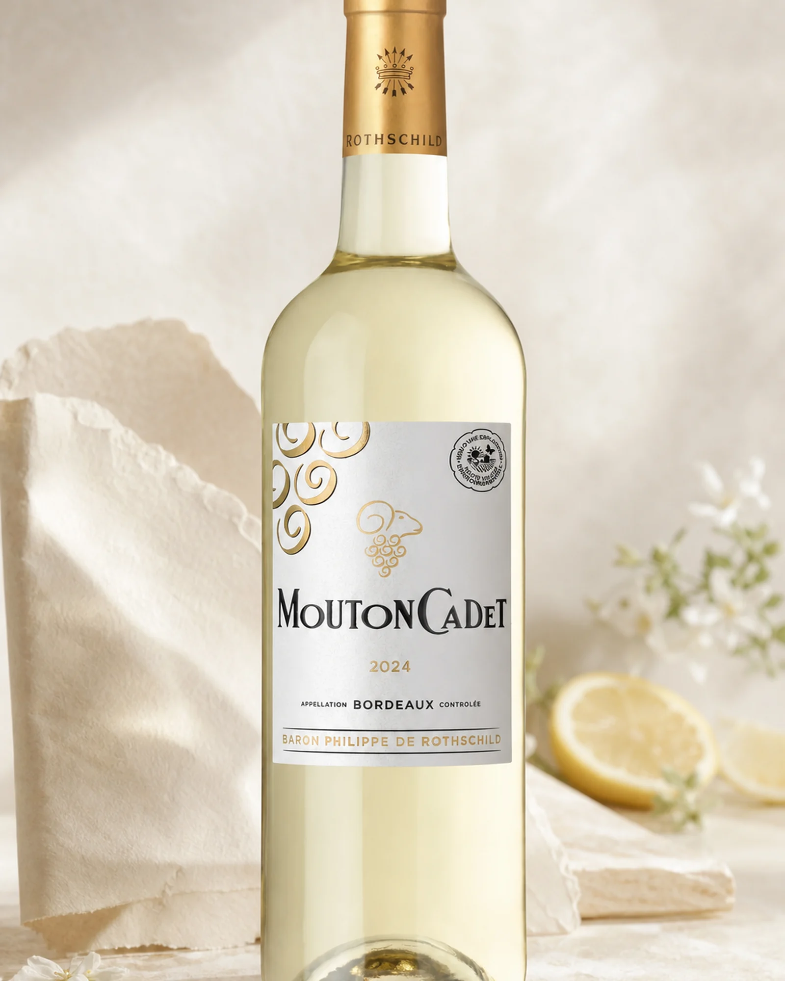 Mouton Cadet Blanc 2024 — белое бордоское вино урожая 2024 из коллекции Icône