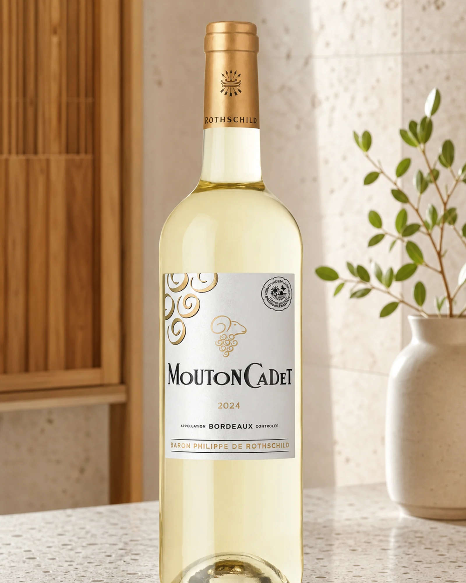Mouton Cadet Blanc 2024 — белое бордоское вино урожая 2024 из коллекции Icône