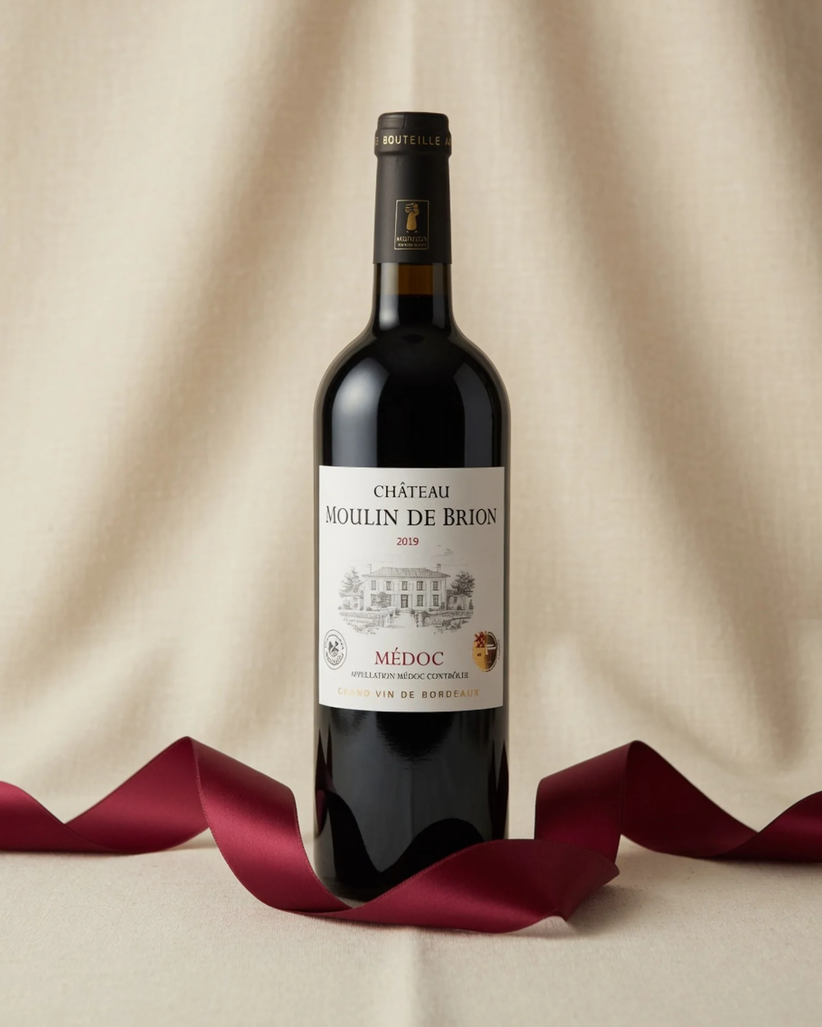 Château Moulin de Brion Médoc 2019 — красное сухое AOC Médoc, семейные Vignobles Cruchon, 2019