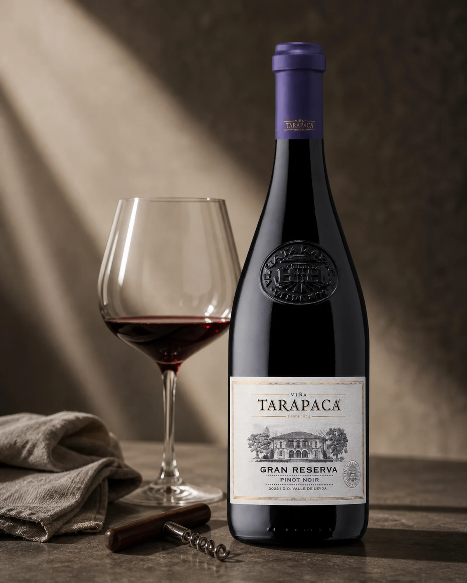 Viña Tarapacá Gran Reserva Pinot Noir 2022 — чилийский пино нуар гран резерва, урожай 2022