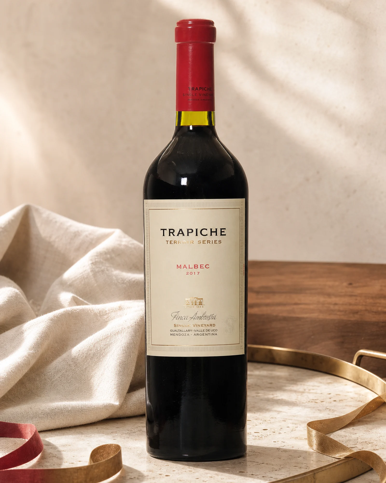 Trapiche Malbec Ambrosía 2017 — красный мальбек Terroir Series с участка Finca Ambrosía в Гуальтальяри