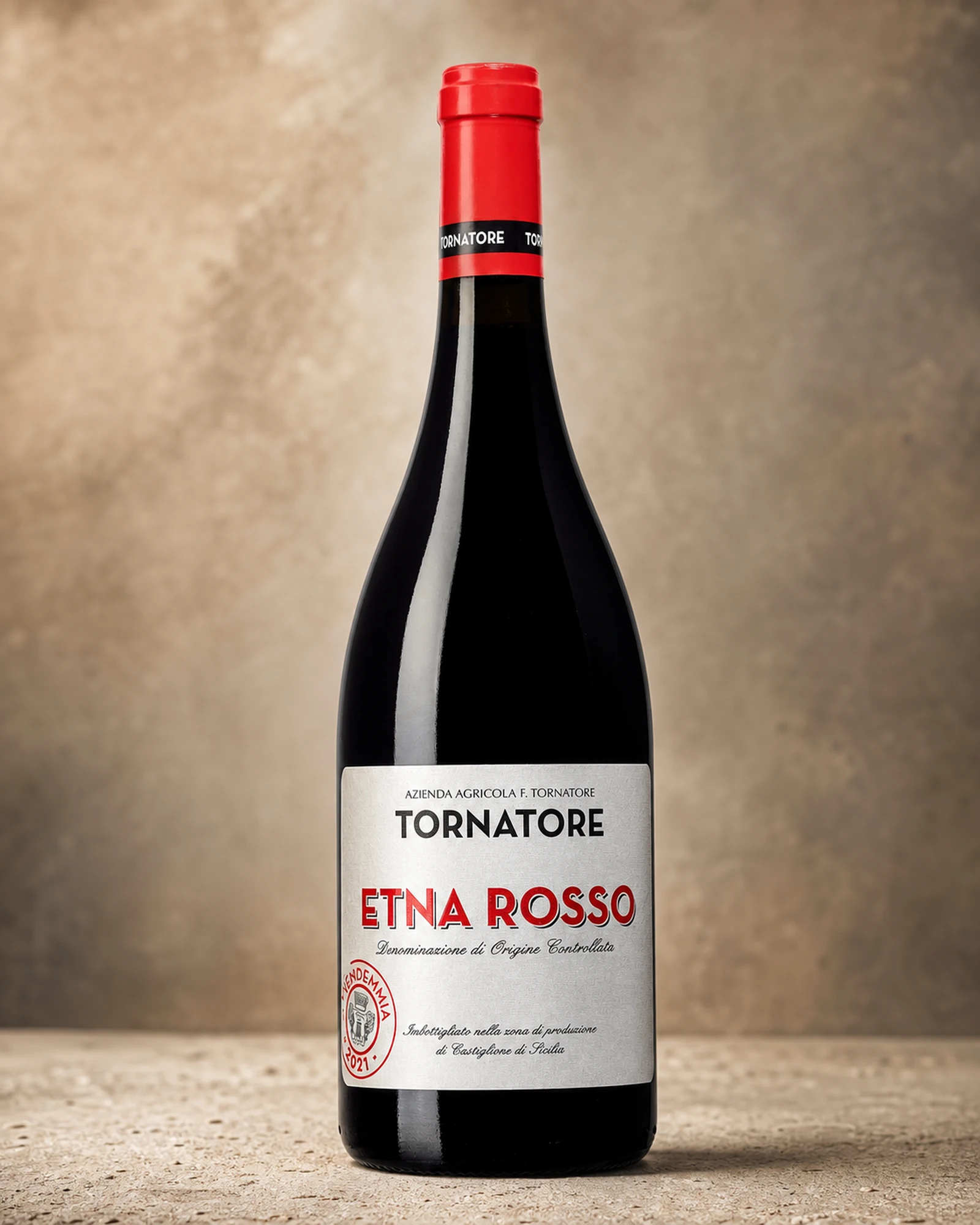 Tornatore Etna Rosso 2021 — красное вино Etna DOC семьи Tornatore, урожай 2021