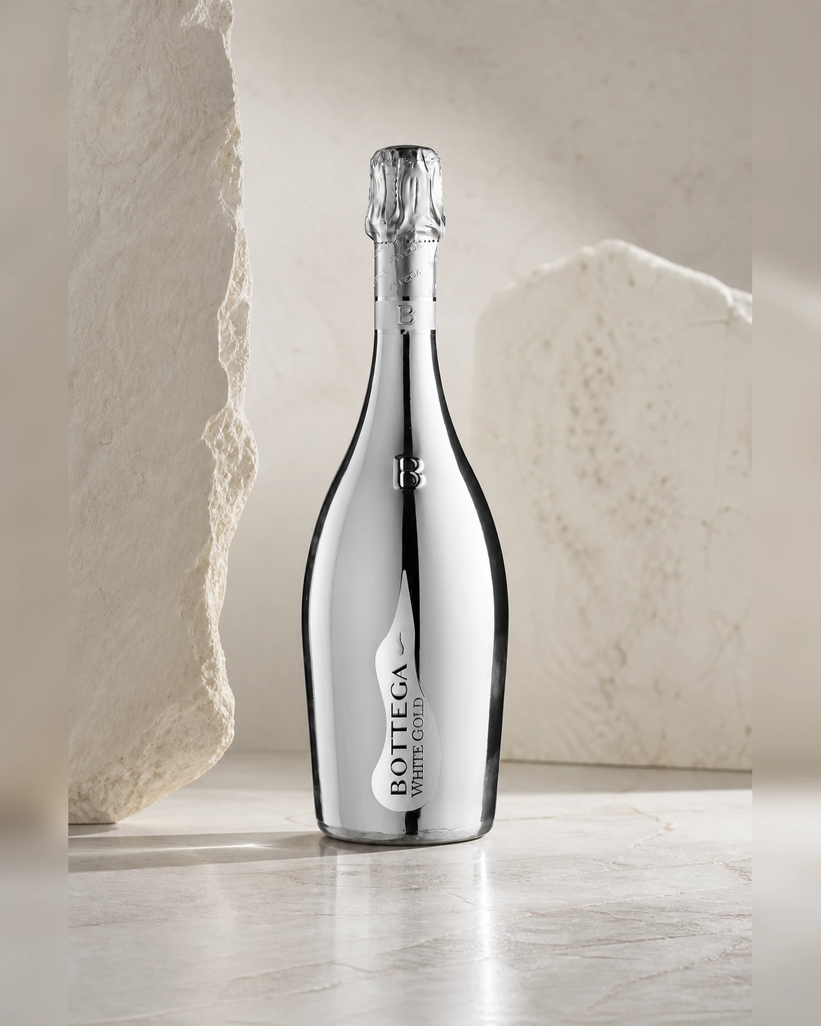 Bottega White Gold — игристое Prosecco в белой золотистой бутылке