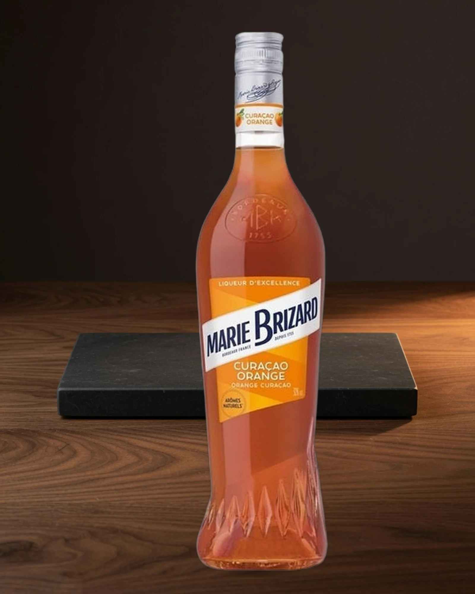 Marie Brizard Orange Curaçao — оранжевый кюрасао дома Marie Brizard
