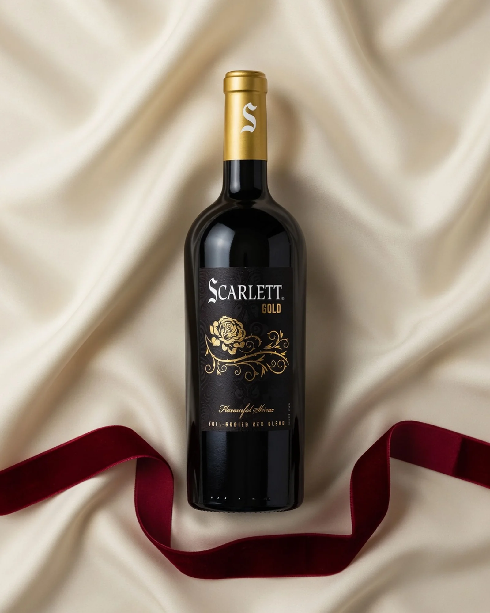 Lamothe Parrot Scarlett Gold — вино линейки Scarlett бренда Lamothe Parrot